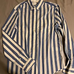 GAP Slim Fit Size Small Brand New Casual Button Down Shirt